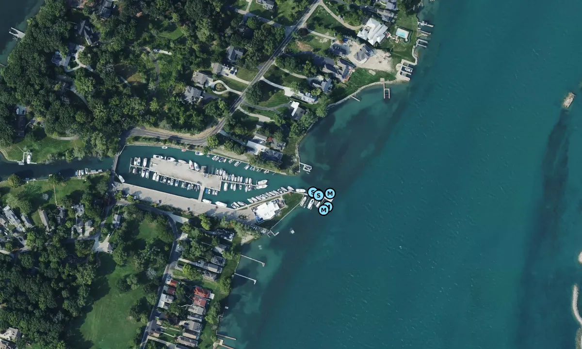 Satelite image of Grosse Ile Yacht Club