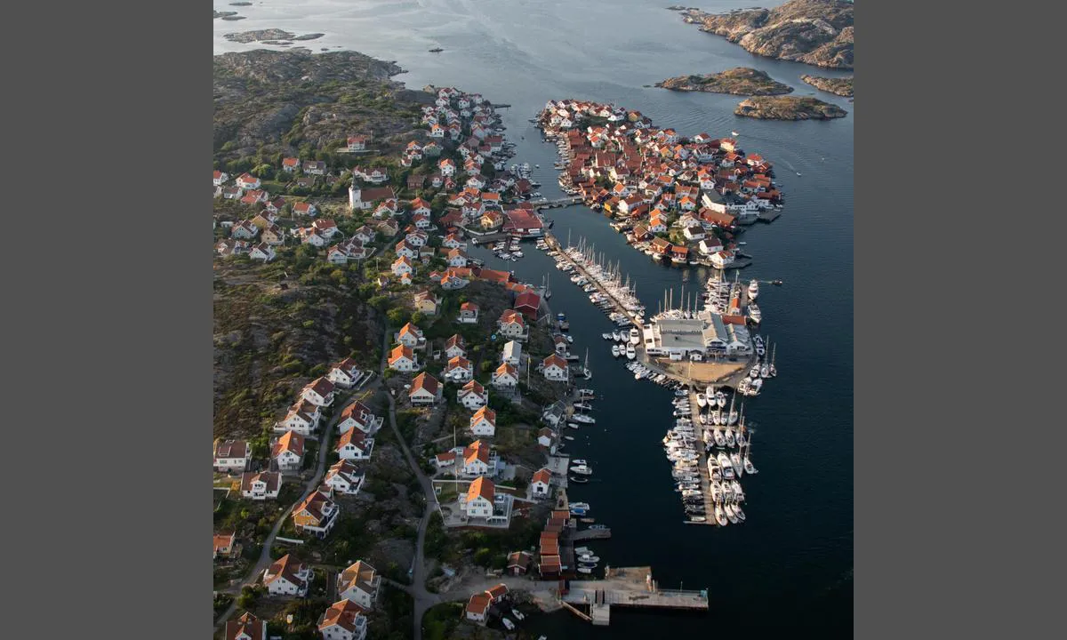 Aerial photo of Gullholmens Gästhamn. Presented in cooperation with fotoflyg.se. You can order this as a framed print on their website (link below). Use code "harbourmaps" to get a 10% rebate