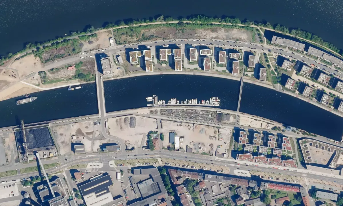 Satelite image of Hafeninsel