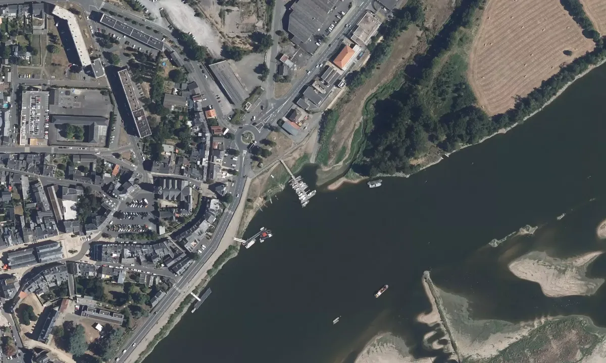 Satelite image of Halte nautique