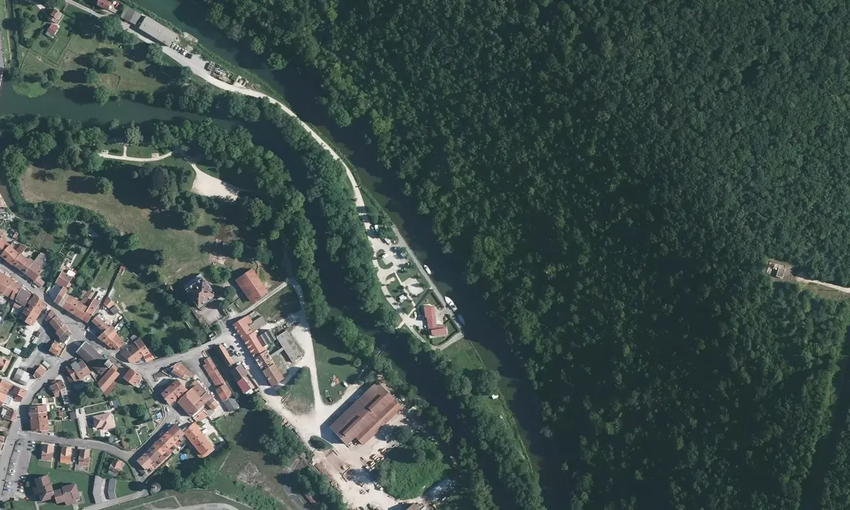 Satelite image of Halte Nautique Froncles