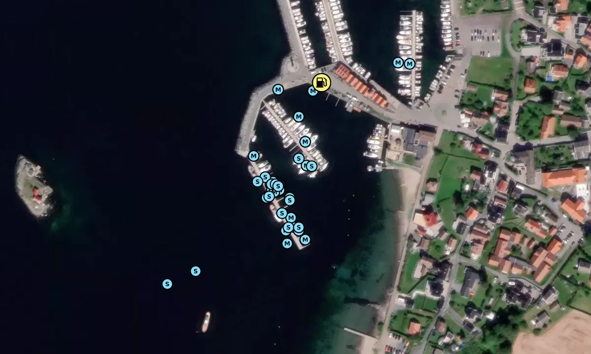 Satelite image of Helgeroa Båthavn