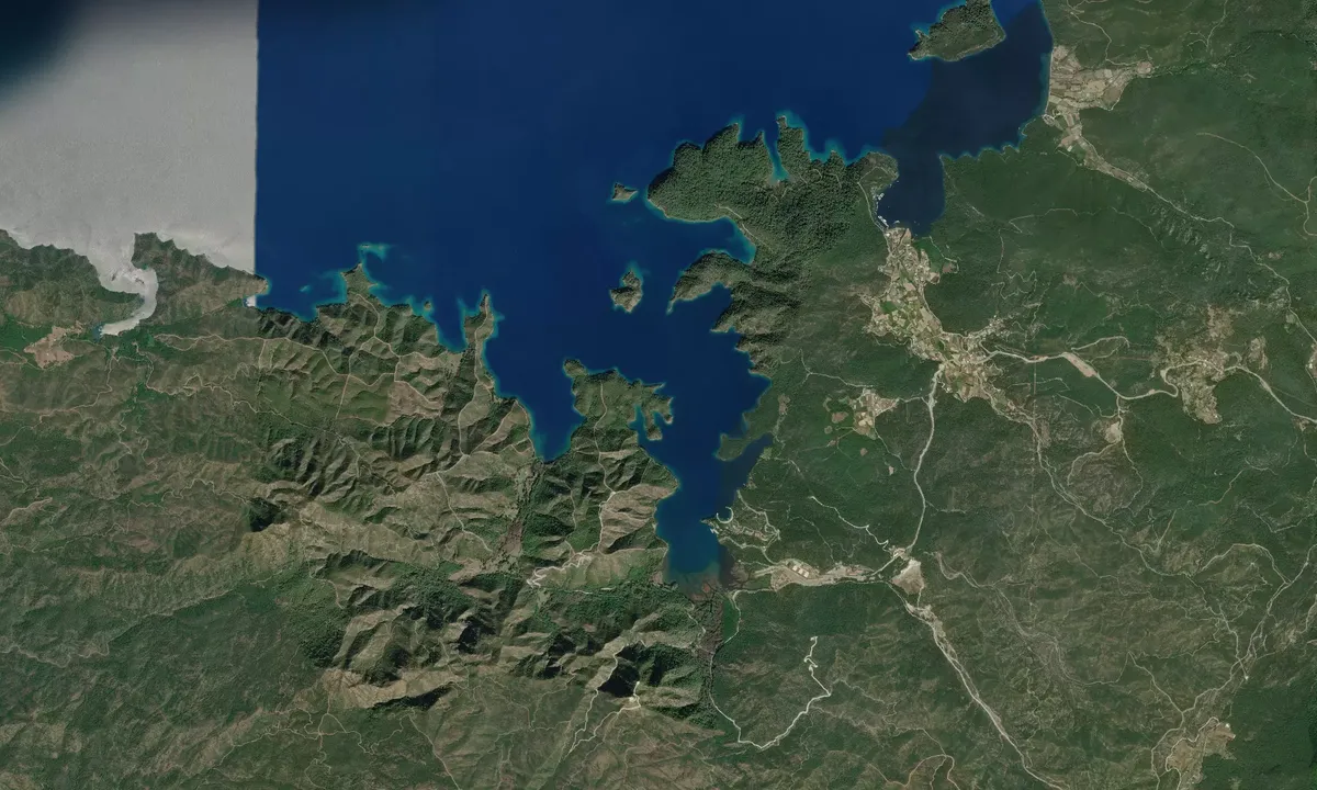 Flyfoto av Hirsiz Bay