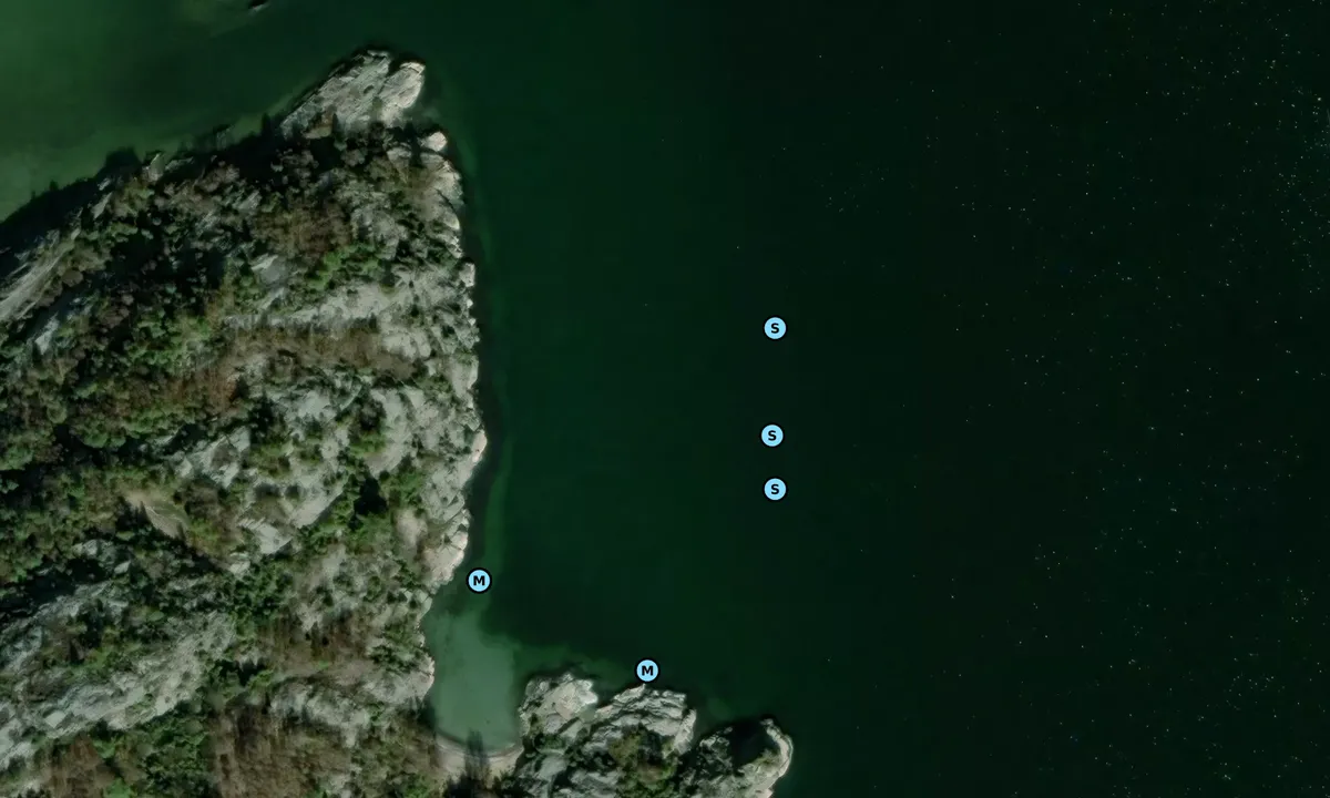 Satelite image of Hjälm