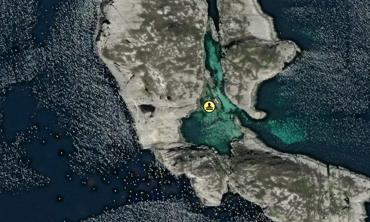 Satelite image of Hjelmo