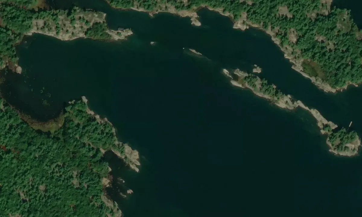 Flyfoto av Hopewell Bay 1