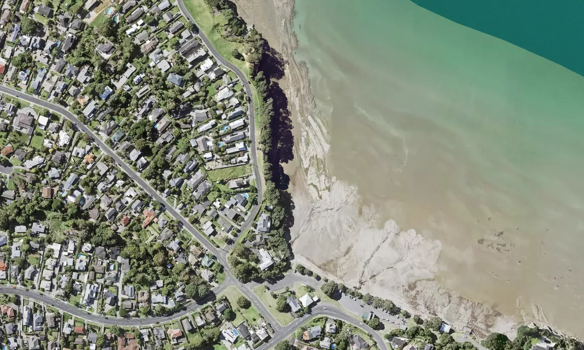 Satelite image of Howick Beach