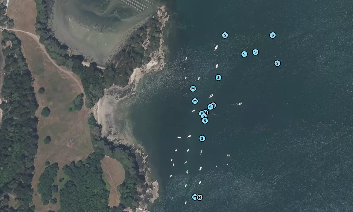 Satelite image of Île Berder