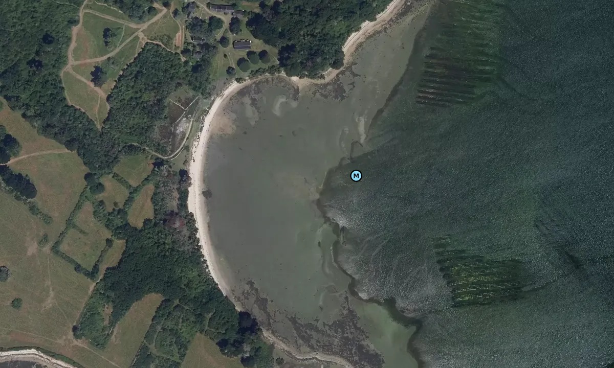 Satelite image of Île Ilur