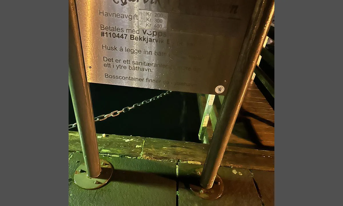 Indre Havn Bekkjarvik: {"base": "da", "no": "2025 priser", "se": "2025 priser", "en": "2025 prices", "da": "2025 priser", "fr": "Tarifs 2025", "de": "2025 Preise", "es": "Tarifas 2025", "it": "tariffe 2025", "pt": "Pre\u00e7os 2025", "nl": "2025 prijzen", "pl": "Ceny na 2025 r.", "uk": "2025 \u0446\u0456\u043d\u0438", "ro": "Tarife 2025", "tr": "2025 fiyatlar", "el": "\u03a4\u03b9\u03bc\u03ad\u03c2 2025", "cs": "2025 ceny", "hu": "2025 \u00e1rak", "fi": "2025 hinnat", "bg": "2025 \u0446\u0435\u043d\u0438", "sr": "\u0426\u0435\u043d\u0435 \u0437\u0430 2025.", "et": "2025 hinnad", "lv": "2025. gada cenas", "lt": "2025 kainos"}