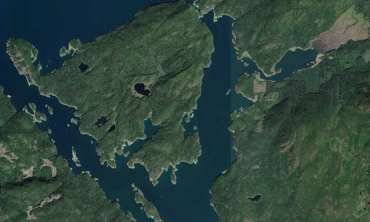 Flyfoto av Isabel Bay