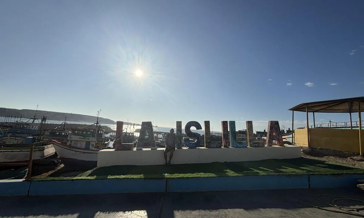 Isla Foca: {"base": "no", "no": "Navnet p\u00e5 den lille fiskerlandsbyen, La Islilla", "se": "Namnet p\u00e5 den lilla fiskebyn, La Islilla", "en": "The name of the small fishing village, La Islilla", "da": "Navnet p\u00e5 den lille fiskerlandsbyen, La Islilla", "fr": "Le nom du petit village de p\u00eacheurs, La Islilla", "de": "Der Name des kleinen Fischerdorfes La Islilla", "es": "El nombre del peque\u00f1o pueblo pesquero, La Islilla", "it": "Il nome del piccolo villaggio di pescatori, La Islilla", "pt": "O nome da pequena aldeia de pescadores, La Islilla", "nl": "De naam van het kleine vissersdorp, La Islilla", "pl": "Nazwa ma\u0142ej wioski rybackiej, La Islilla", "uk": "\u041d\u0430\u0437\u0432\u0430 \u043c\u0430\u043b\u0435\u043d\u044c\u043a\u043e\u0433\u043e \u0440\u0438\u0431\u0430\u043b\u044c\u0441\u044c\u043a\u043e\u0433\u043e \u0441\u0435\u043b\u0438\u0449\u0430, \u041b\u0430 \u0406\u0441\u043b\u0456\u043b\u044c\u044f", "ro": "Numele micu\u021bului sat de pescari, La Islilla", "tr": "K\u00fc\u00e7\u00fck bal\u0131k\u00e7\u0131 k\u00f6y\u00fc, La Islilla'n\u0131n ad\u0131", "el": "\u03a4\u03bf \u03cc\u03bd\u03bf\u03bc\u03b1 \u03c4\u03bf\u03c5 \u03bc\u03b9\u03ba\u03c1\u03bf\u03cd \u03c8\u03b1\u03c1\u03ac\u03b4\u03b9\u03ba\u03bf\u03c5 \u03c7\u03c9\u03c1\u03b9\u03bf\u03cd, La Islilla", "cs": "Jm\u00e9no mal\u00e9 ryb\u00e1\u0159sk\u00e9 vesnice, La Islilla", "hu": "La Islilla nev\u0171 kis hal\u00e1szfalunak", "fi": "Pienen kalastajakyl\u00e4n nimi, La Islilla", "bg": "\u0418\u043c\u0435\u0442\u043e \u043d\u0430 \u043c\u0430\u043b\u043a\u043e\u0442\u043e \u0440\u0438\u0431\u0430\u0440\u0441\u043a\u043e \u0441\u0435\u043b\u0438\u0449\u0435, \u041b\u0430 \u0418\u0441\u0438\u043b\u044f", "sr": "Ime malog ribarskog sela, La Islilla", "et": "V\u00e4ikese kalurik\u00fcla nimi, La Islilla", "lv": "Maz\u0101 zvejnieku ciemata, La Islilla, nosaukums", "lt": "Ma\u017eos \u017evej\u0173 gyvenviet\u0117s pavadinimas, La Islilla"}