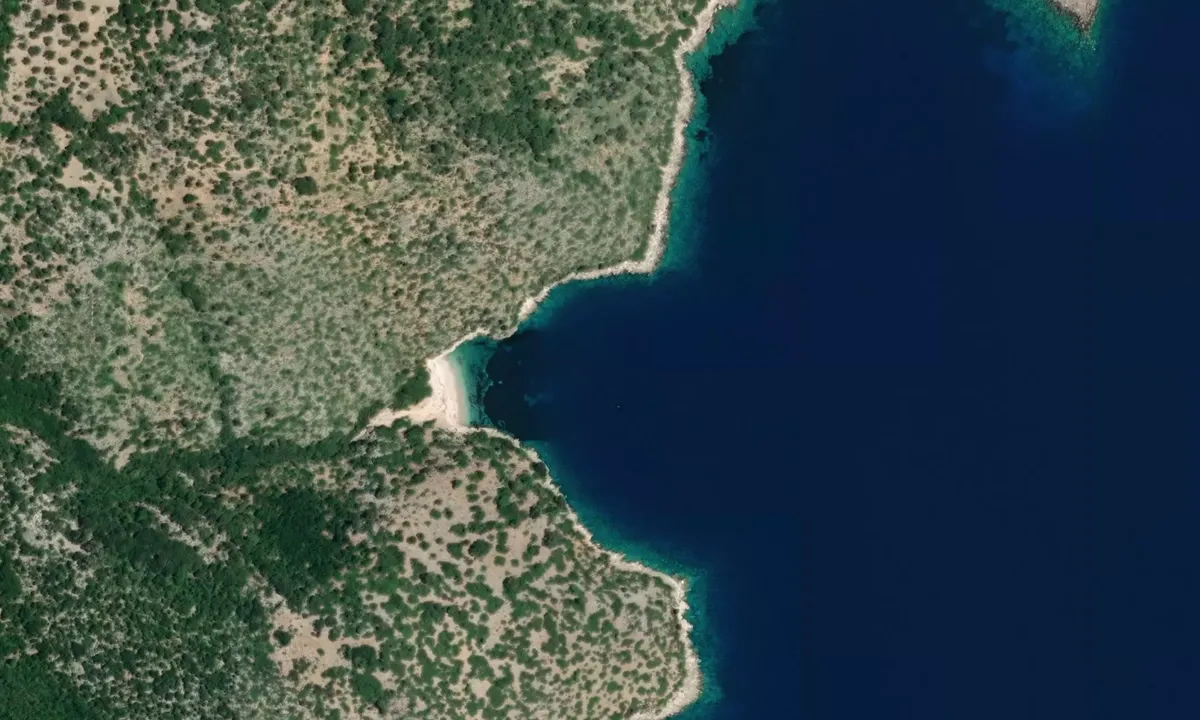 Flyfoto av Ithaka - Deep Bay