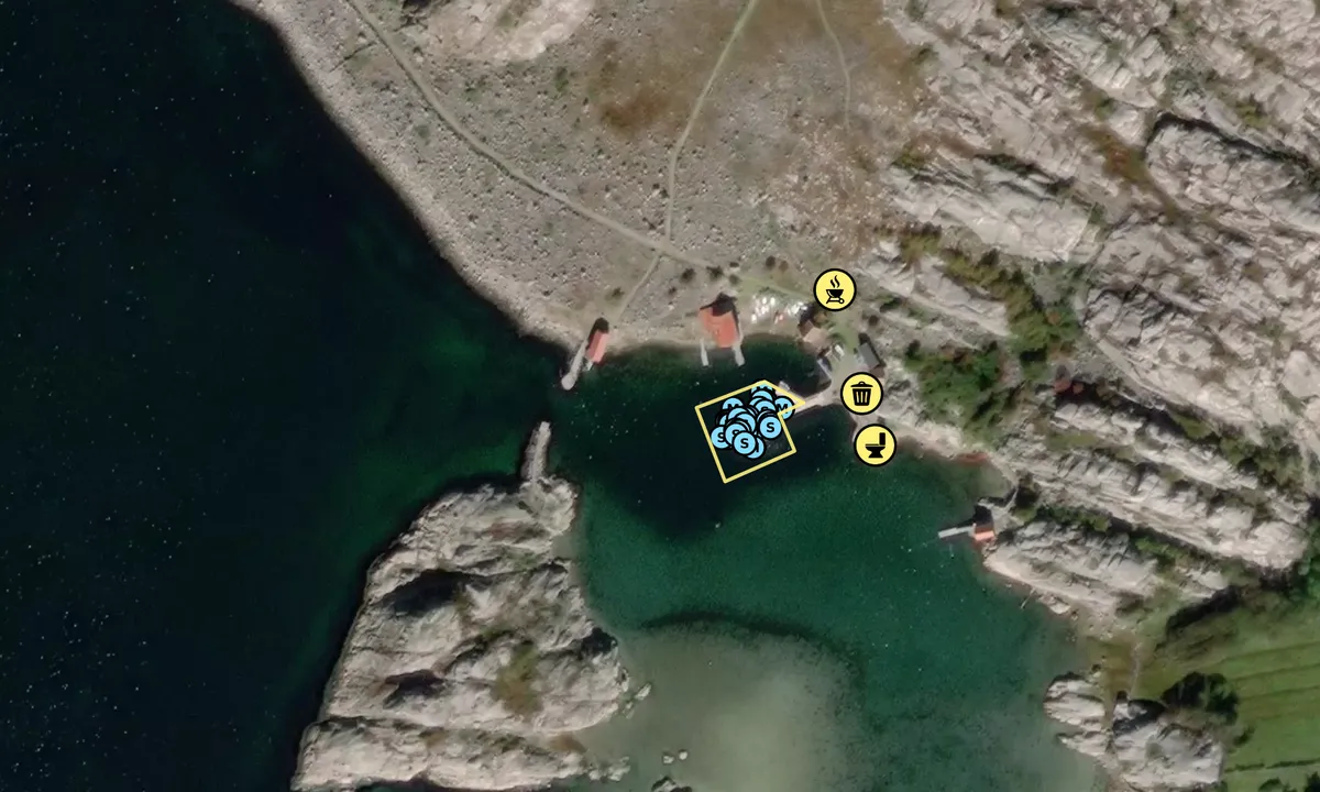 Satelite image of Kalvön Fiskehamn