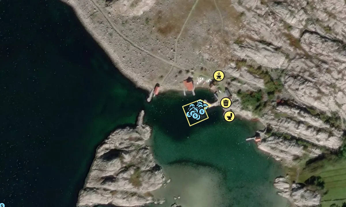 Satelite image of Kalvön Fiskehamn