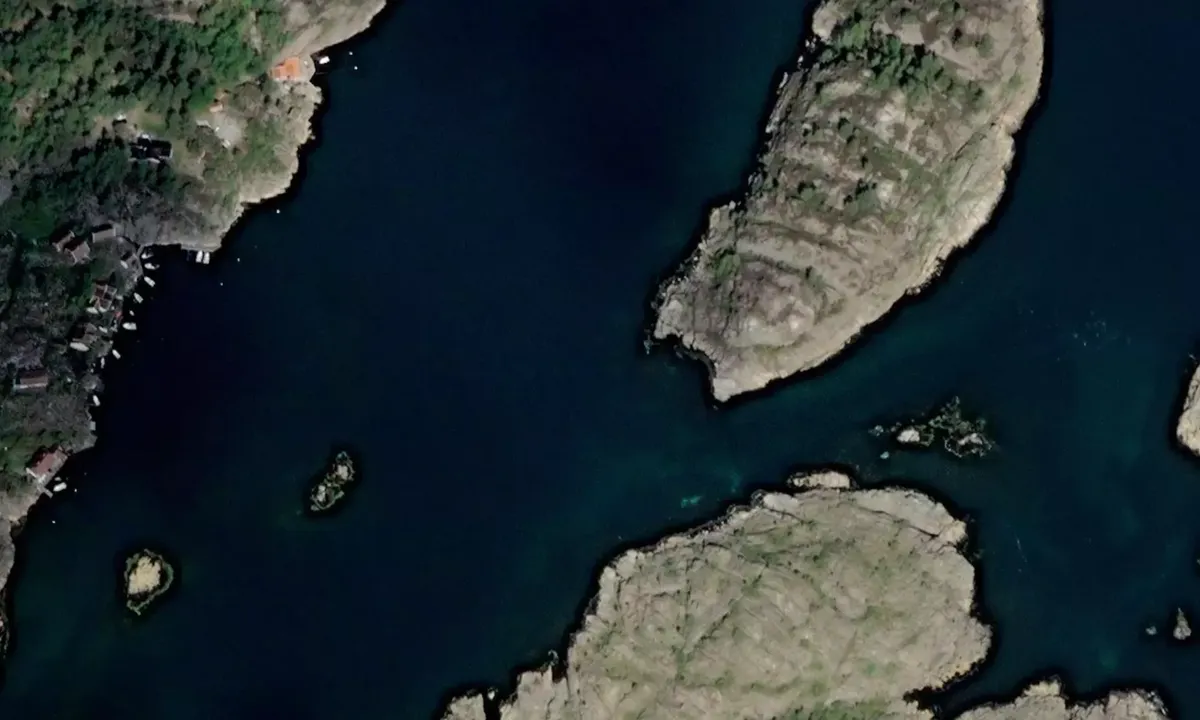 Satelite image of Kalvøya og Krøgleholmen