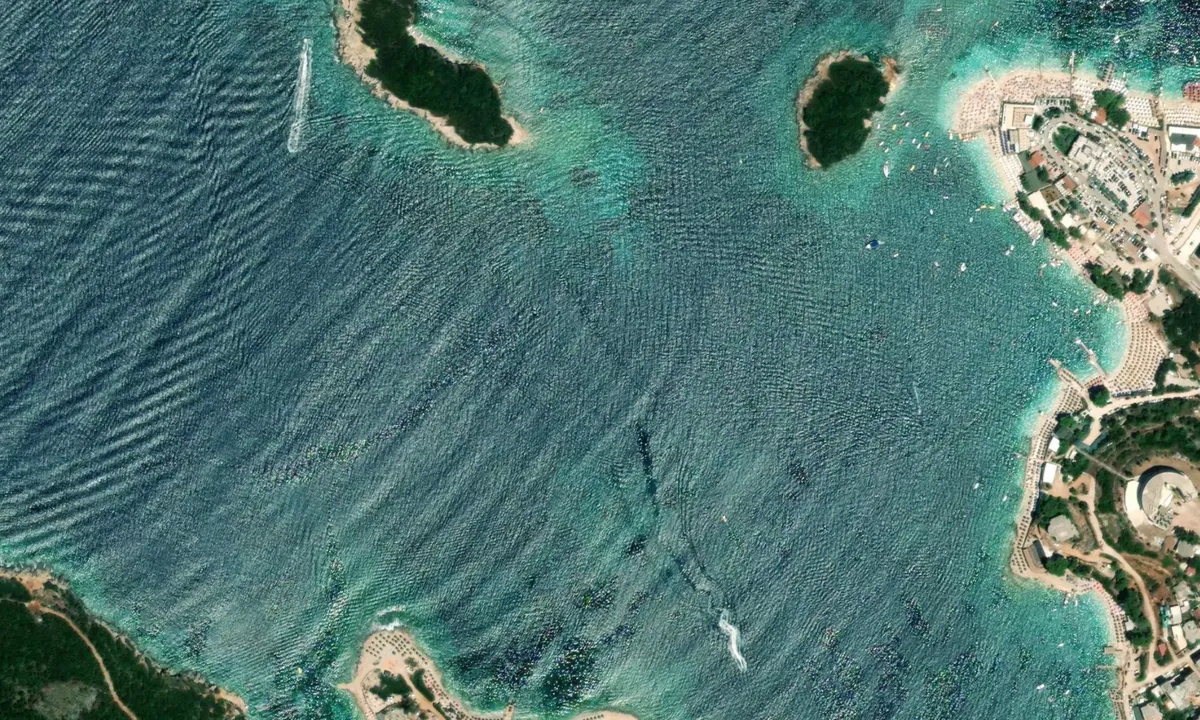 Flyfoto av Kasmil Islands South