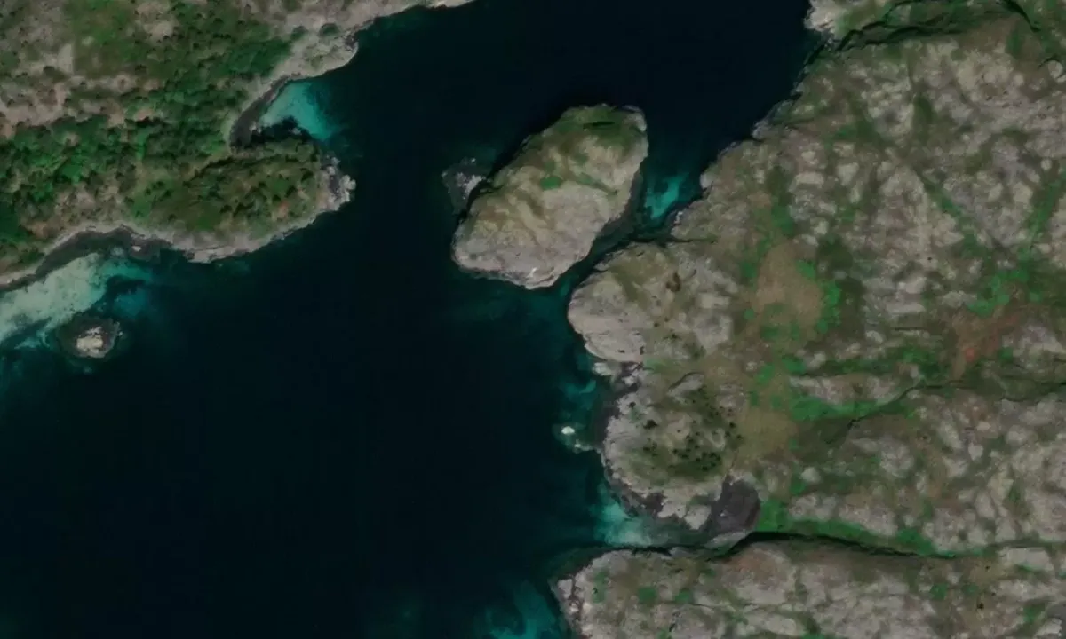 Satelite image of Kattuggelholmen (Burøya/Olderøya)