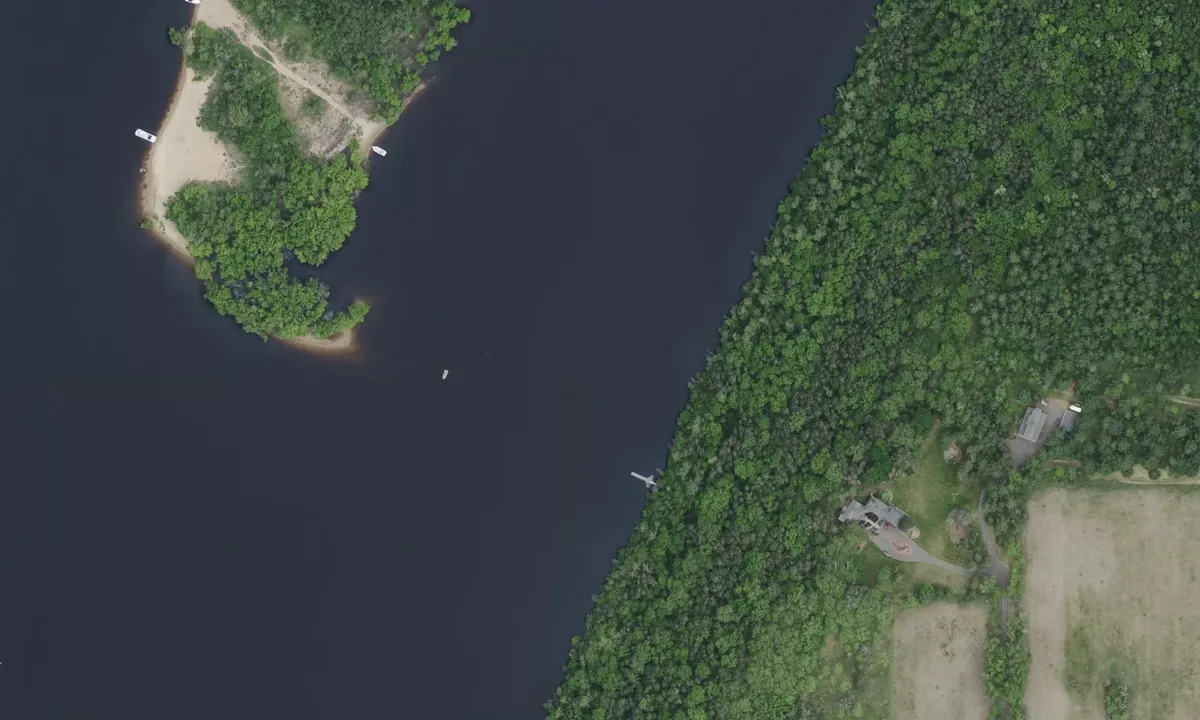 Satelite image of Kinnickinnic Narrows