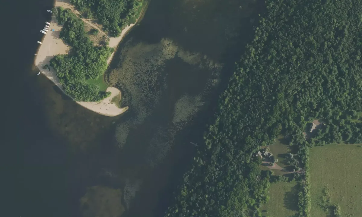 Satelite image of Kinnickinnic Narrows
