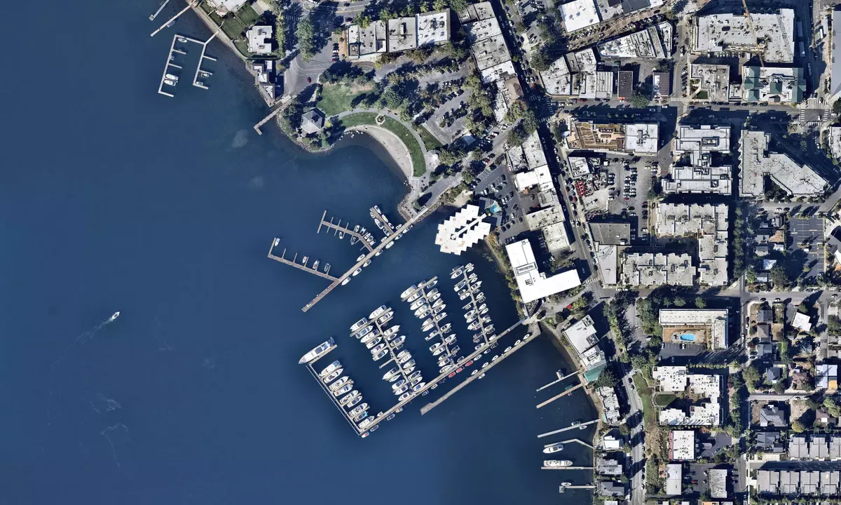 Flyfoto av Kirkland Homeport Marina - King