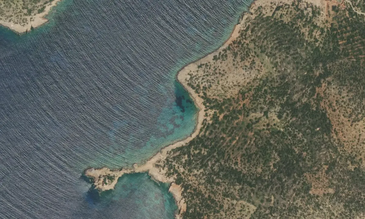 Flyfoto av Kitriani