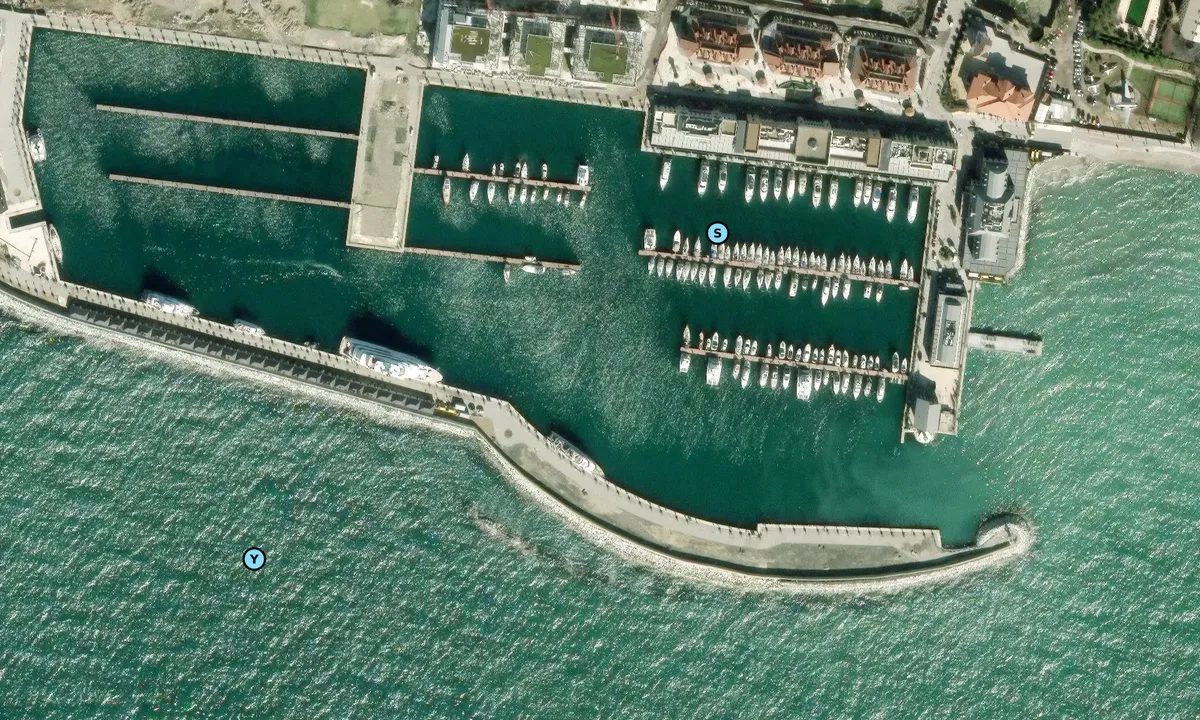 Satelite image of Kıyı Marina