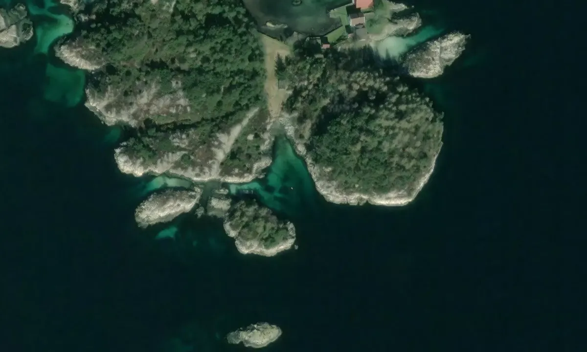 Satelite image of Krosshamn bukt