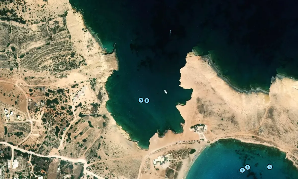 Satelite image of Ksylompatis Caves Bay