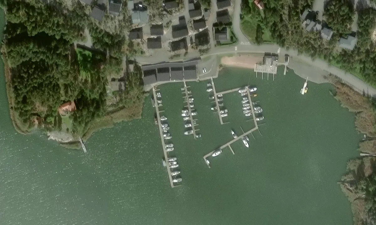 Satelite image of Kultaranta / Porhonranta Vierassatama
