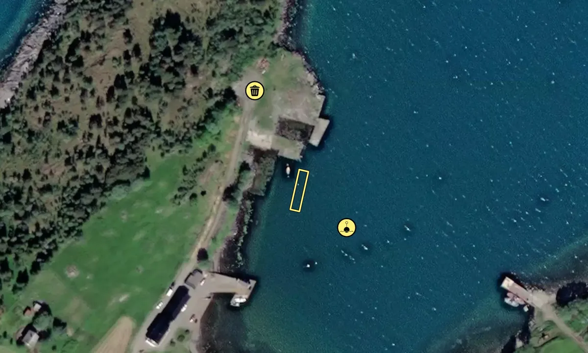 Satelite image of Kvitnes havn