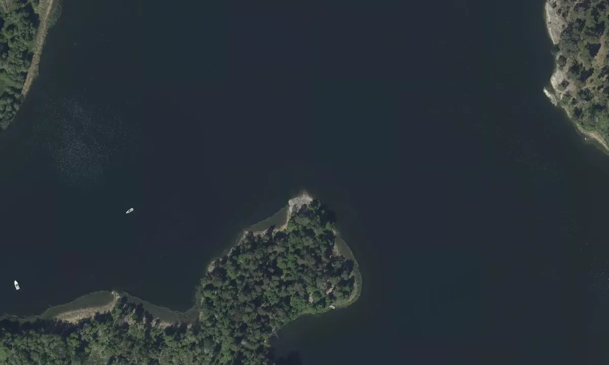 Satelite image of Kyrkviken.