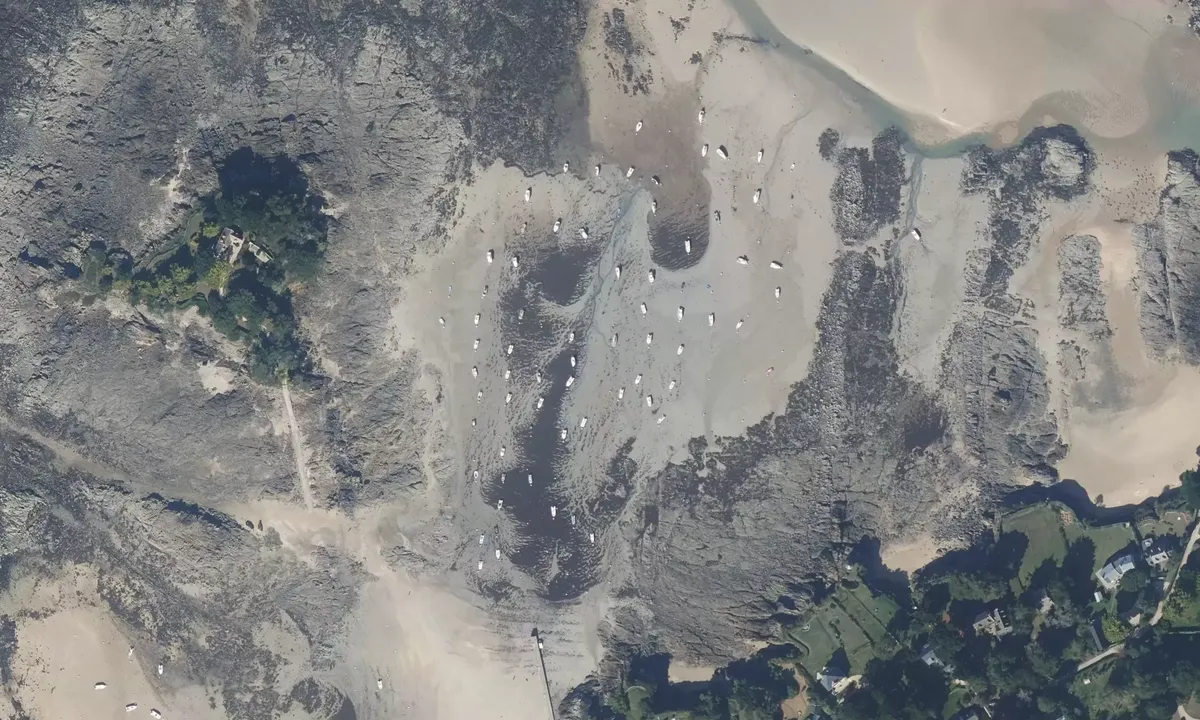 Satelite image of La Gravelouse