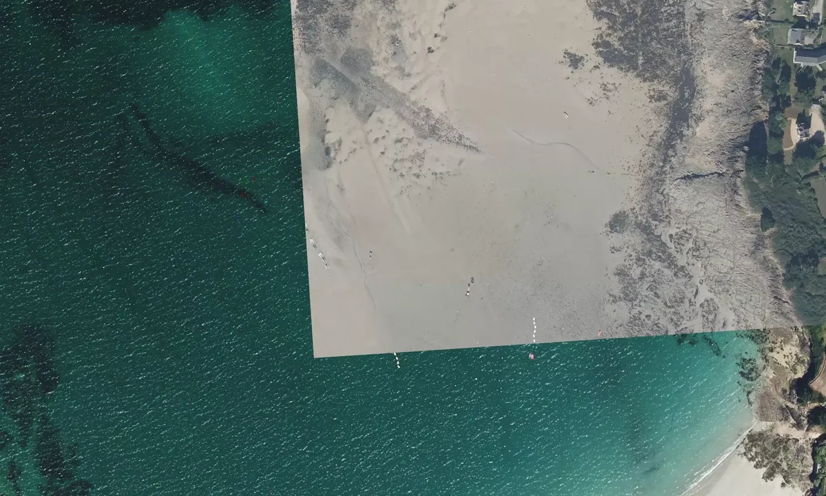 Satelite image of la source