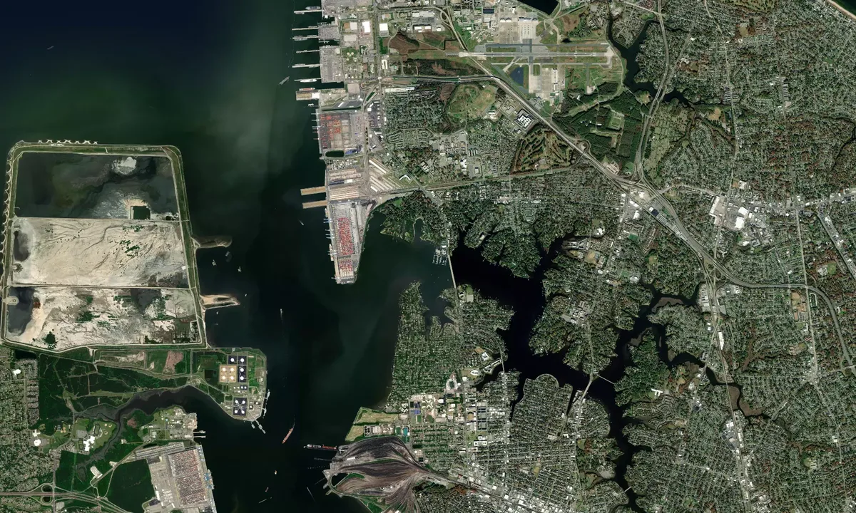 Flyfoto av Lafayette River - 1