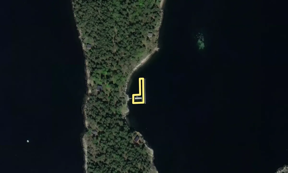 Satelite image of Lågøya