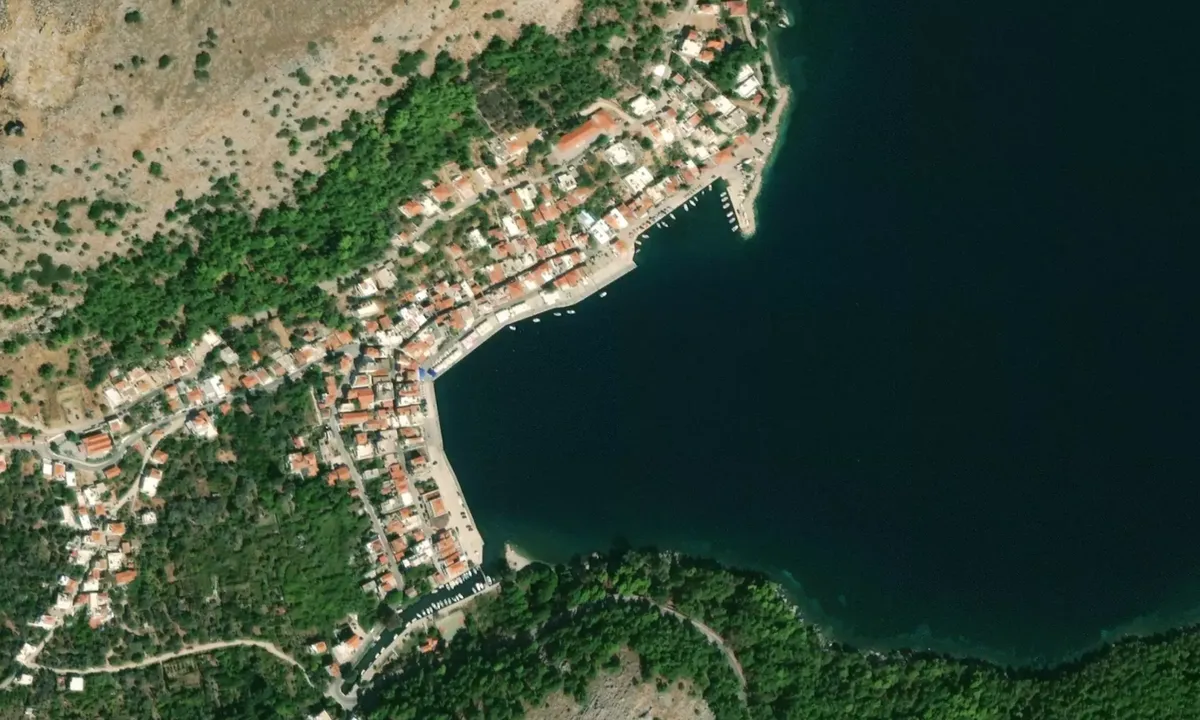 Flyfoto av Langhada