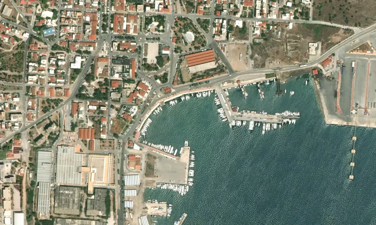 Flyfoto av Lavrion Marina