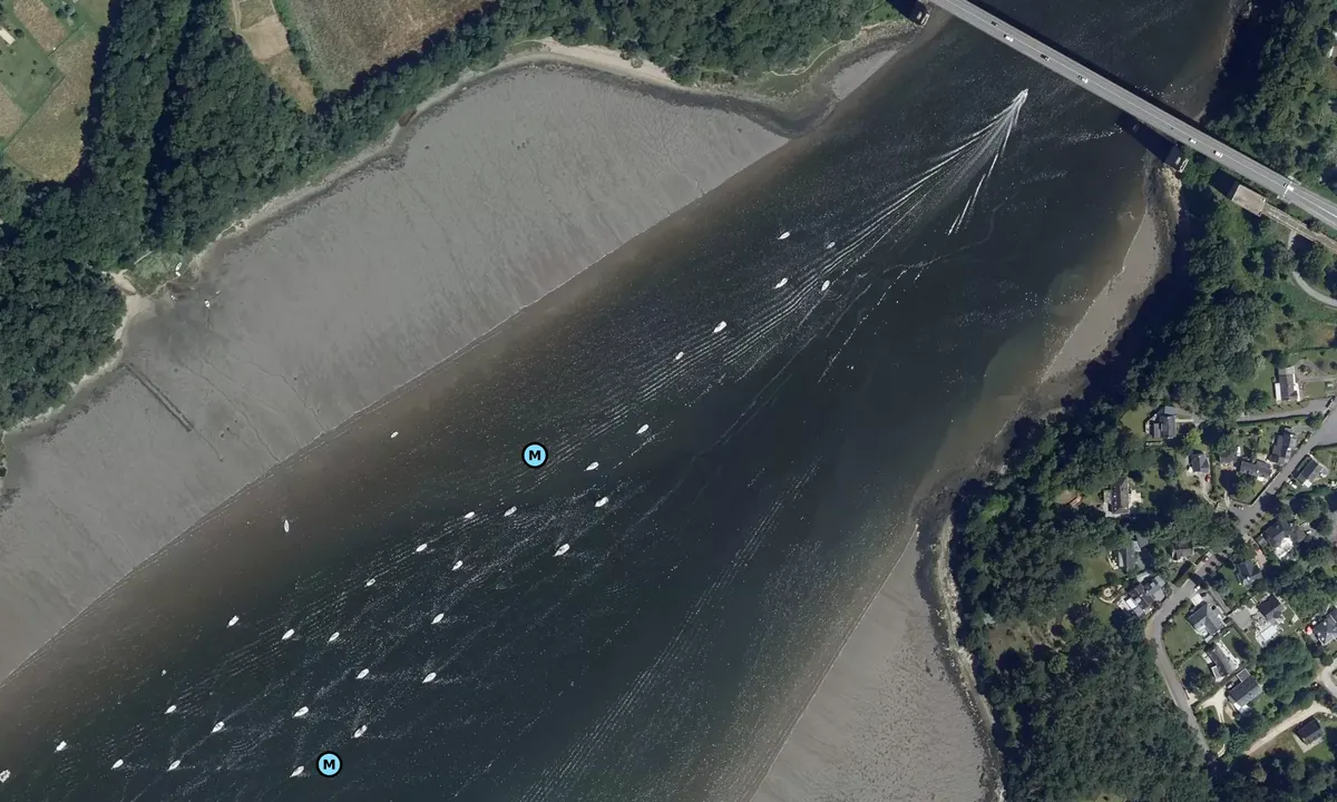 Satelite image of Le bonhomme
