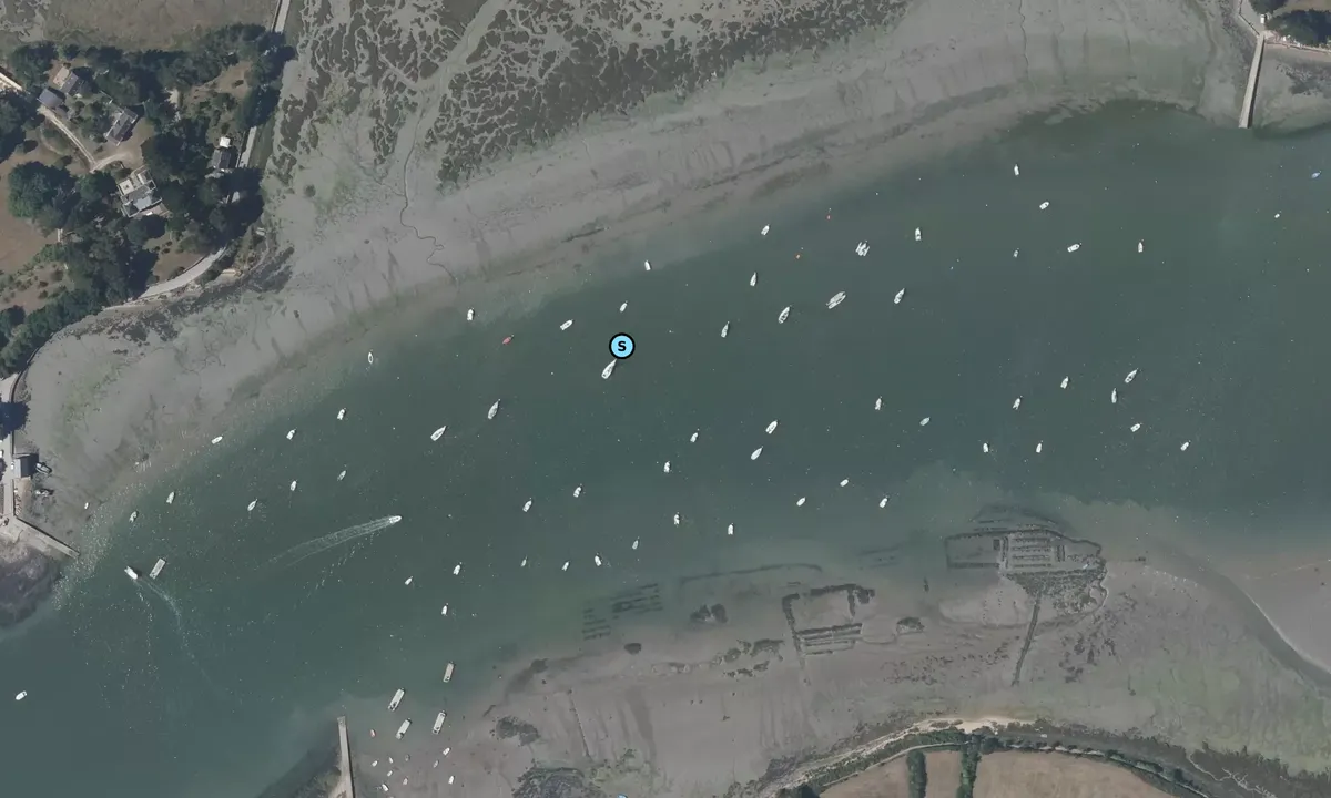 Satelite image of Le Passage 1