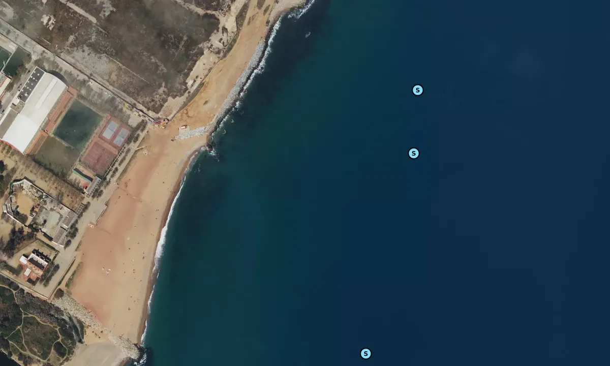 Satelite image of Les Très Xemeneies