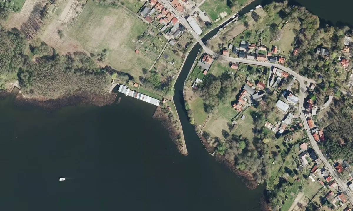 Flyfoto av Liegeplätze Himmelpfort