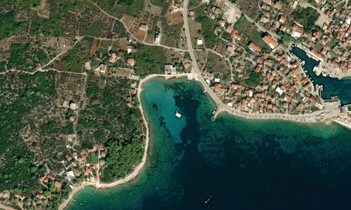 Flyfoto av Luka Sucuraj