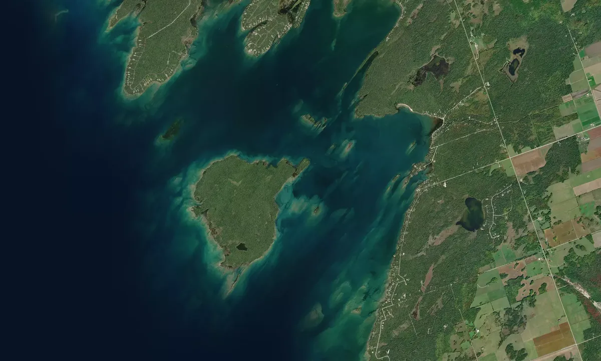 Flyfoto av Lyal Island