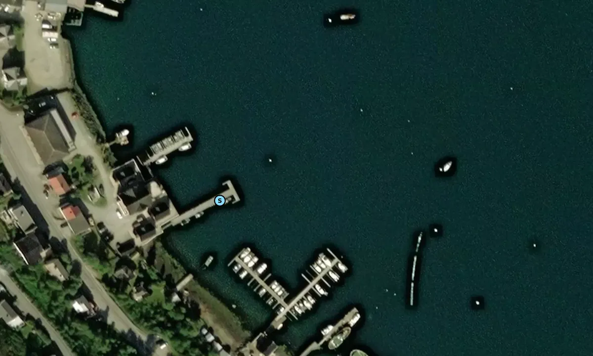 Satelite image of Lyngen