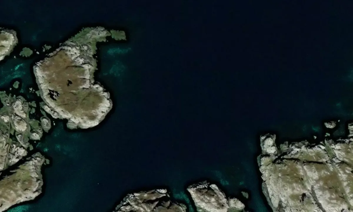 Satelite image of Lyngværøya