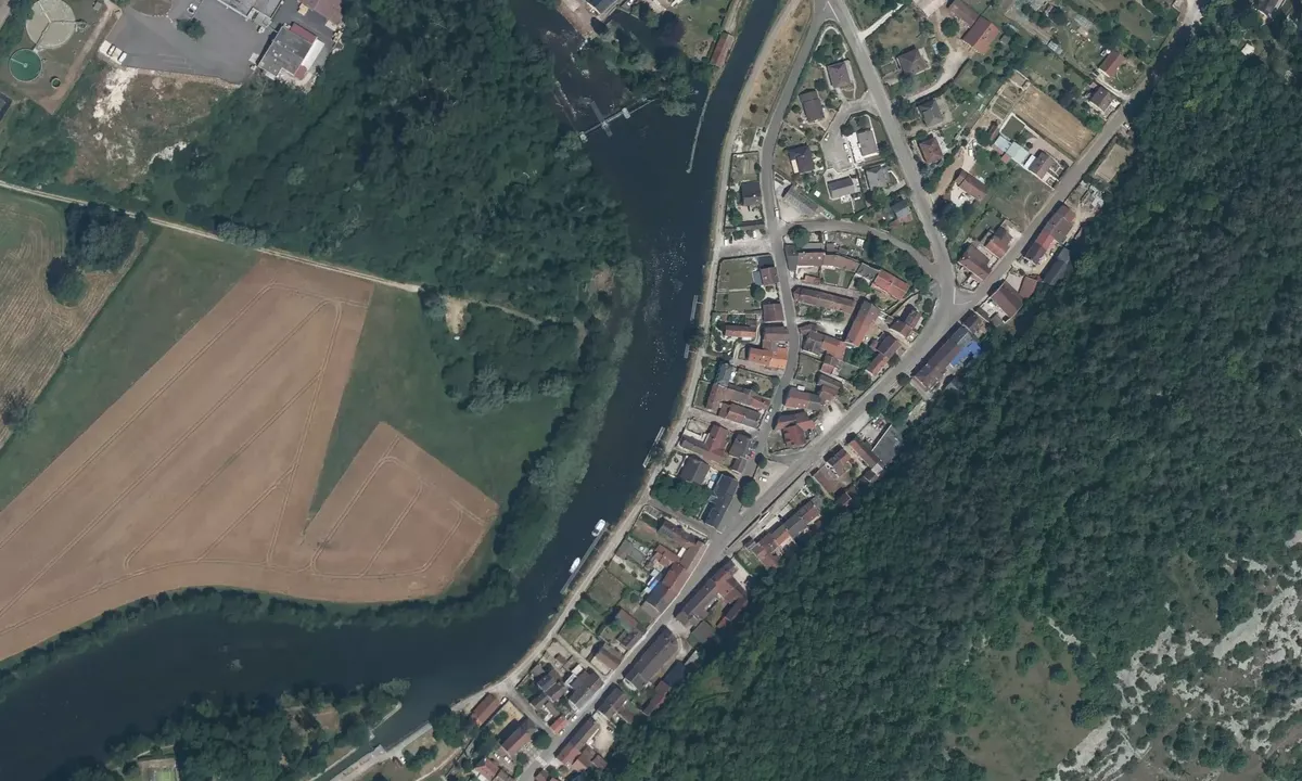 Satelite image of Mailly la Ville