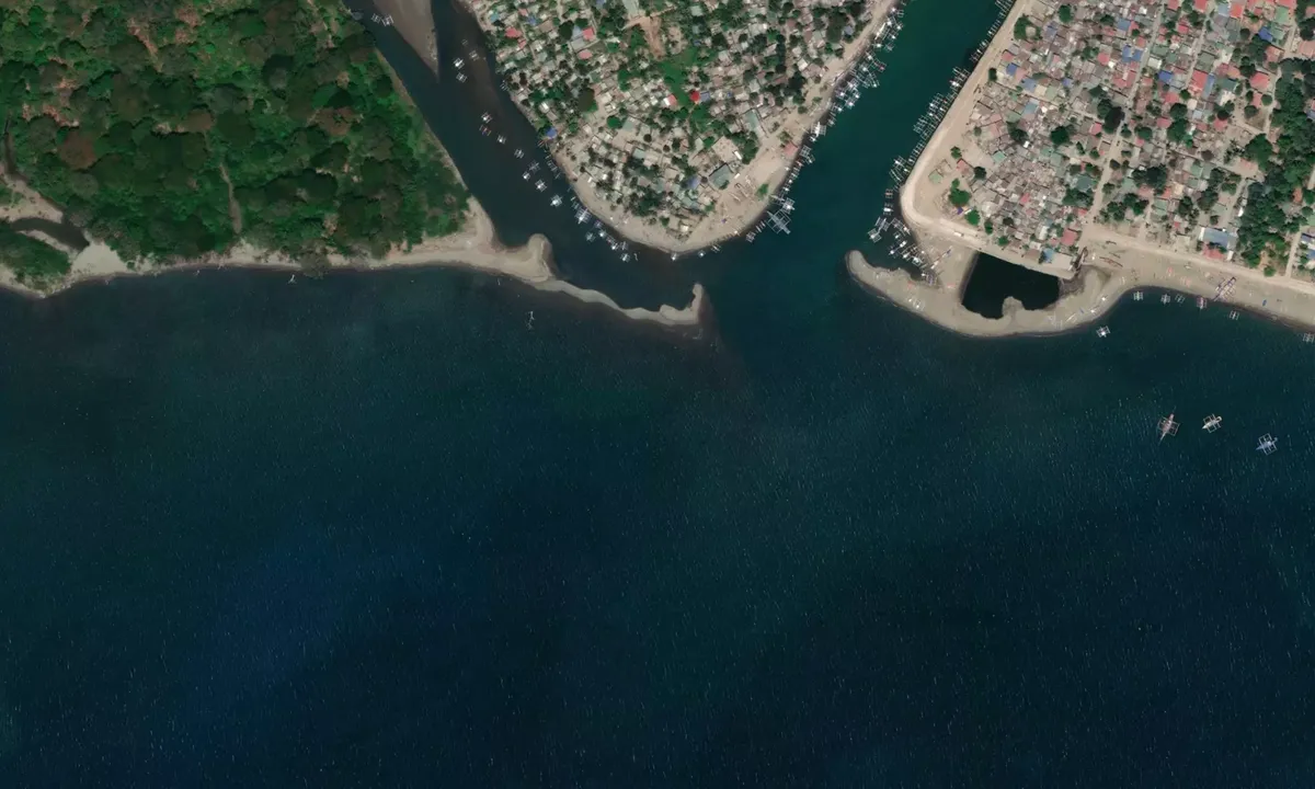Flyfoto av Mamburao River Mouth