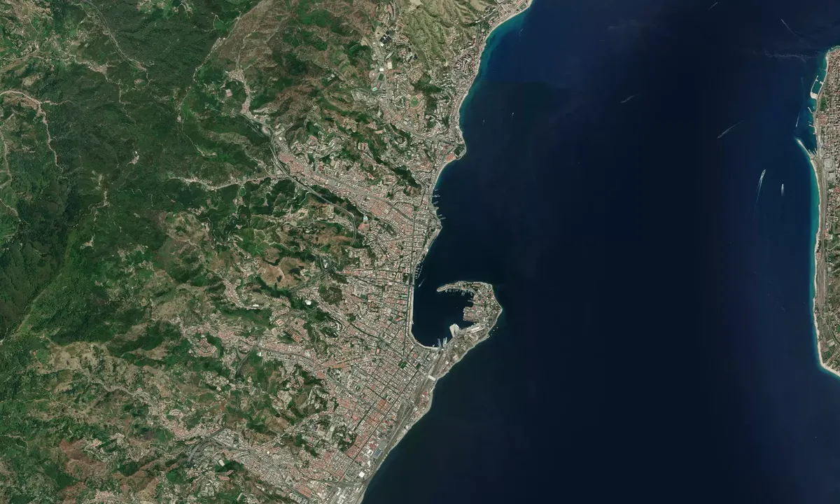 Flyfoto av Marina Del Nettuno