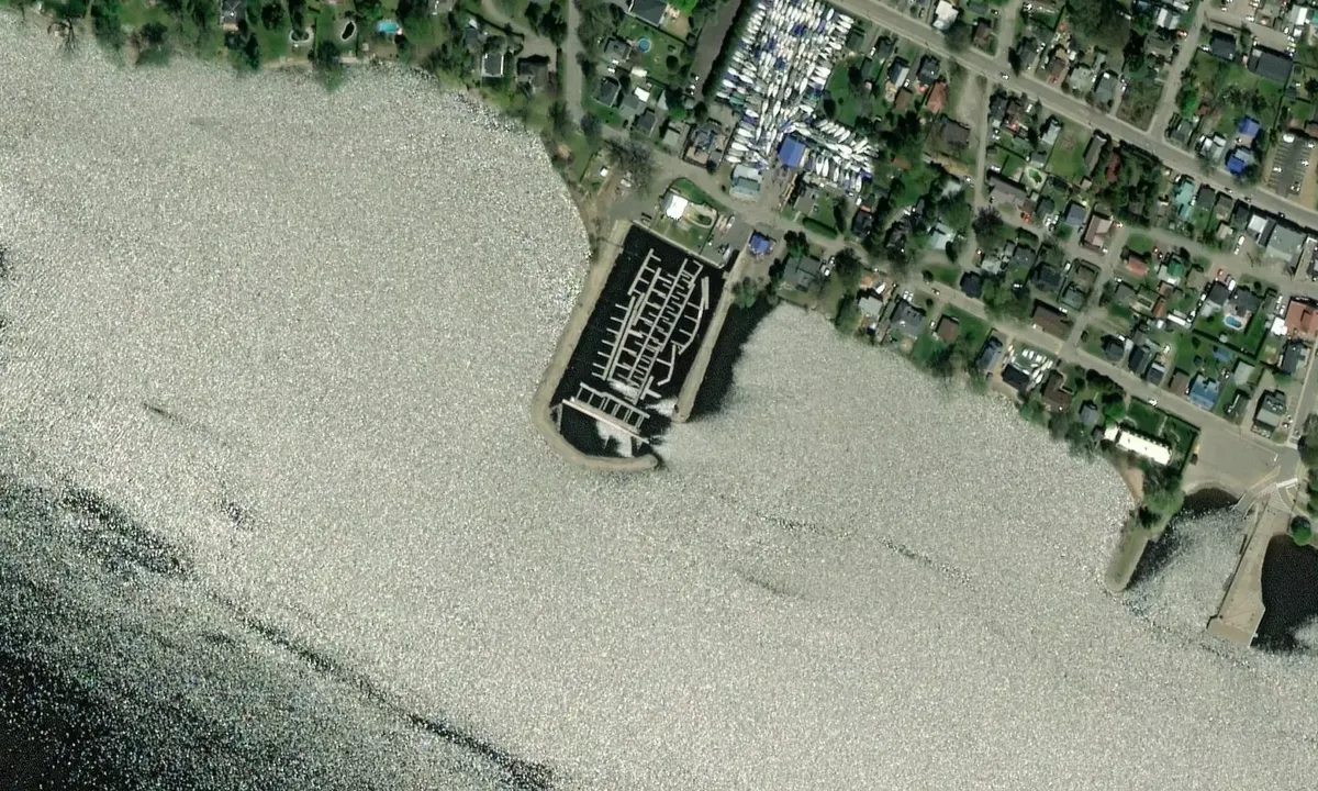 Satelite image of Marina d'Oka - Laurentides